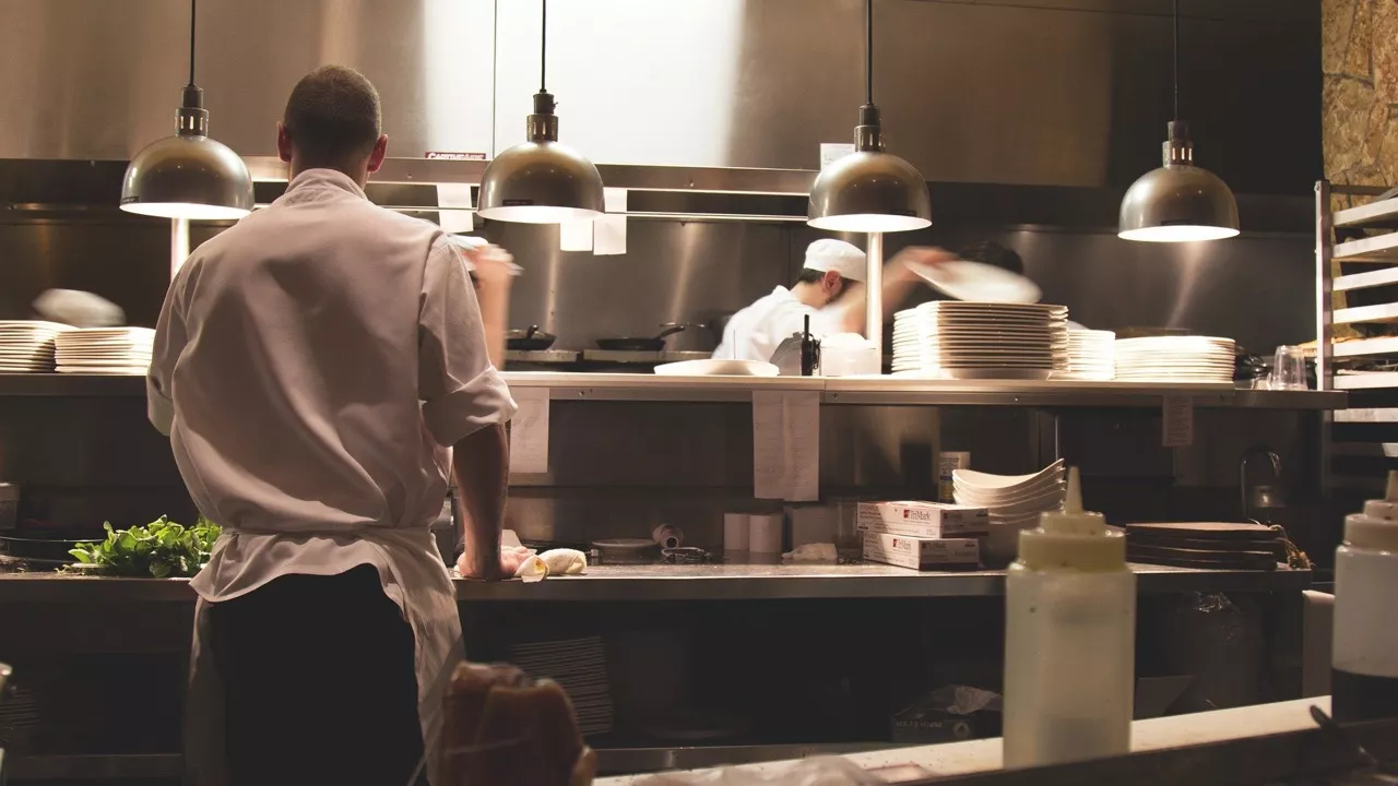 Les restaurateurs niçois vont-ils désobéir ?