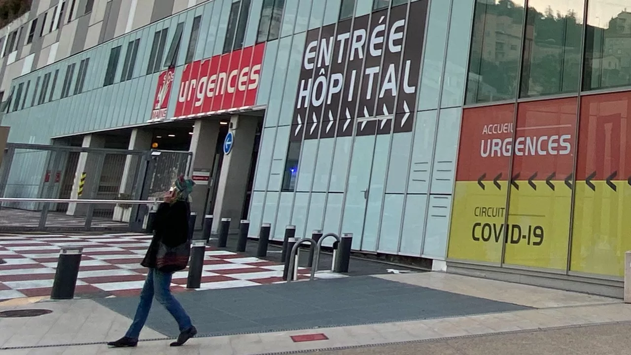 CHU de Nice : la colère des syndicats après le tir au stylo pistolet CHU de Nice : la colère des syndicats après le tir au stylo pistolet