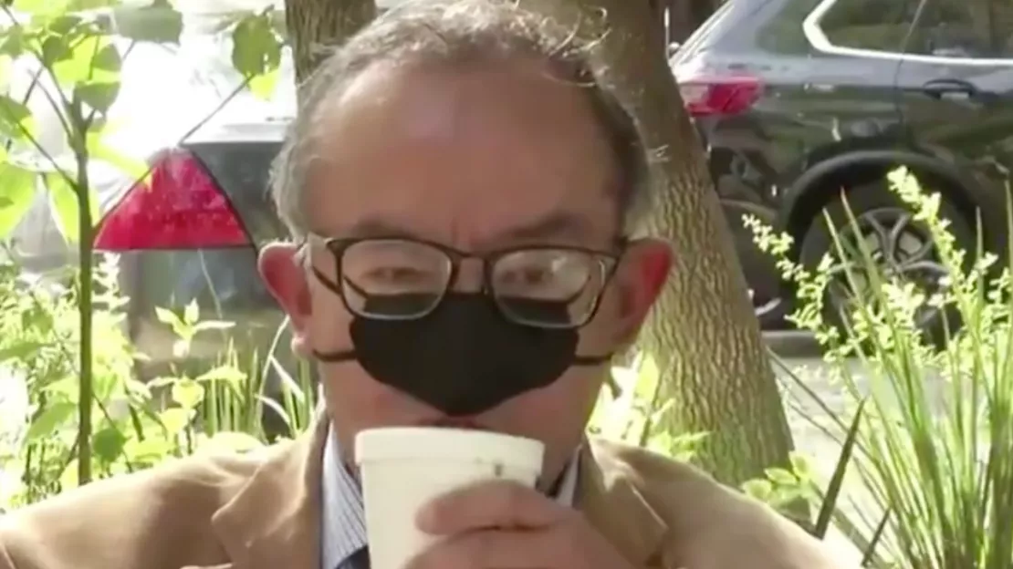 Des chercheurs mexicains inventent le masque nasal pour les repas ! (vidéo)