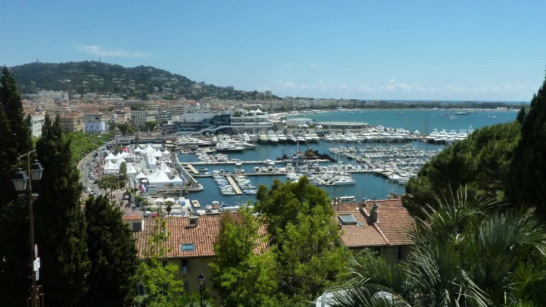 A Cannes, un flashmob pour fêter la reprise du tourisme