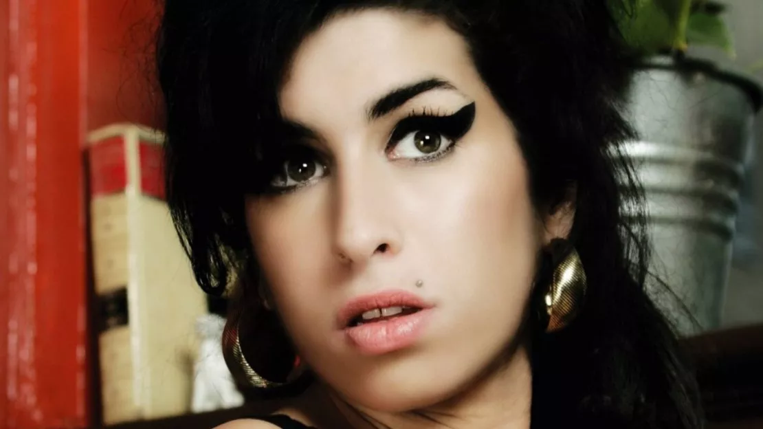 La mère d’Amy Winehouse lui rend hommage dans un documentaire dix ans après sa mort