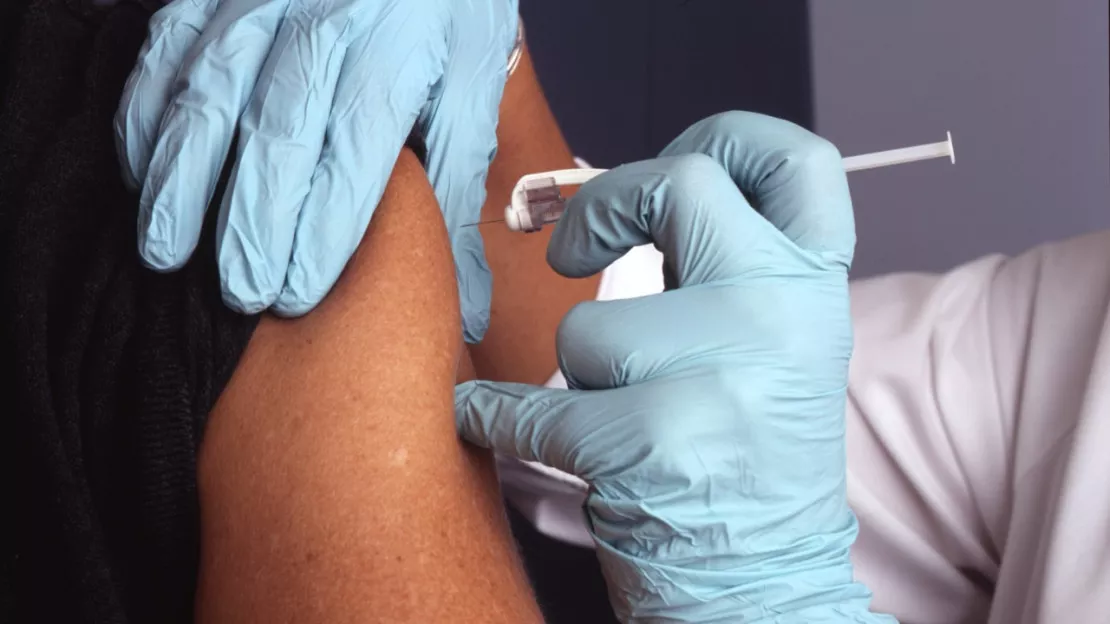 800 000 personnes vaccinées en Paca en un mois