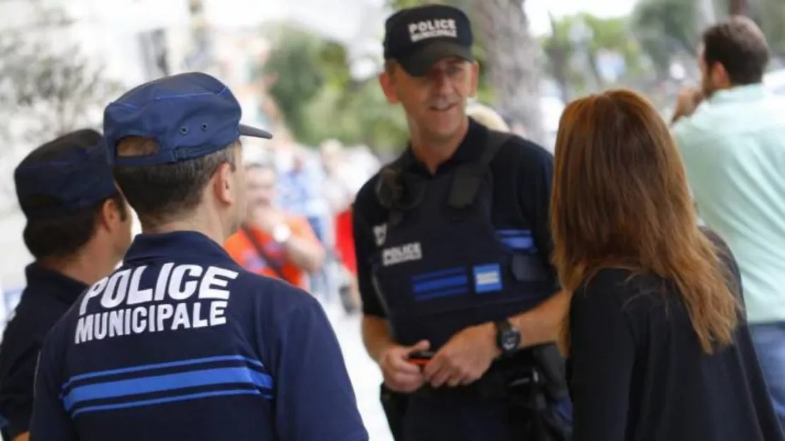 Le chef de la police municipale suspendu à Nice