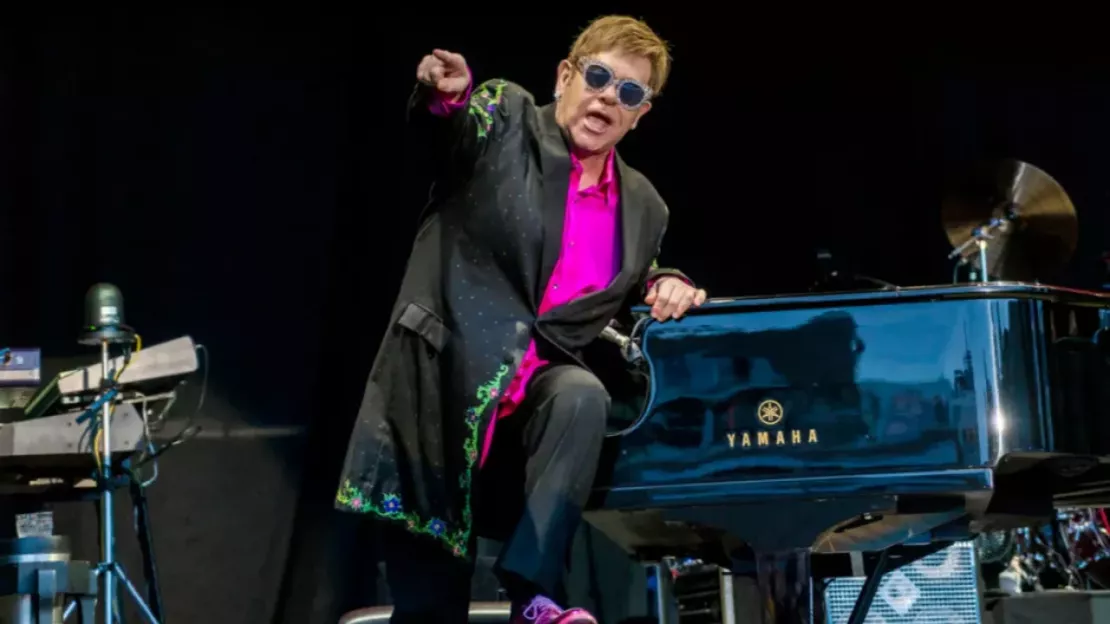 Elton John reçoit un  Emmy Awards pour sa fin de carrière