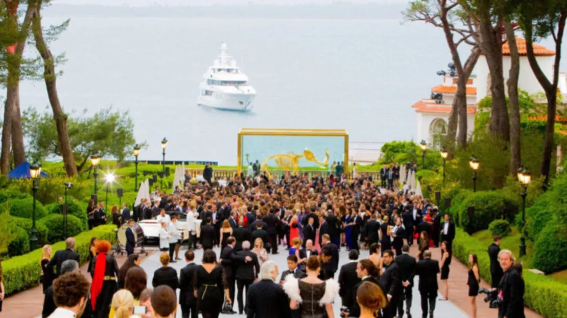 Festival de Cannes : le gala de l'AmfAR se prépare