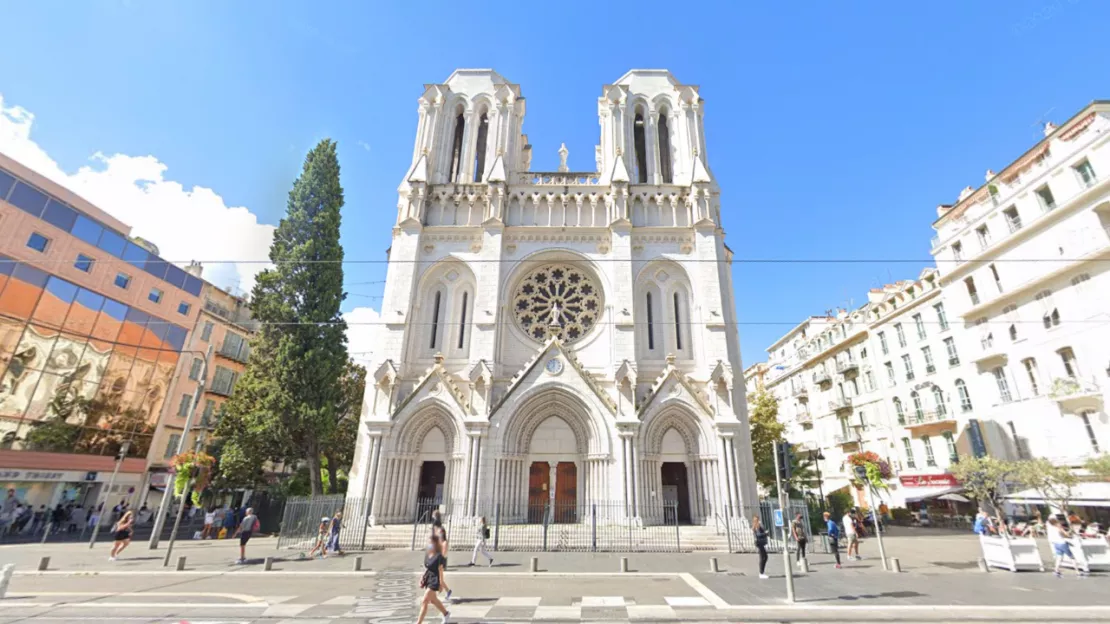 L’hommage aux victimes de l’attentat de la basilique Notre Dame à Nice samedi