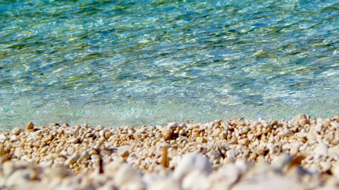 Les touristes plus amateurs de plages de sable que de galets sur la Côte d'Azur ?