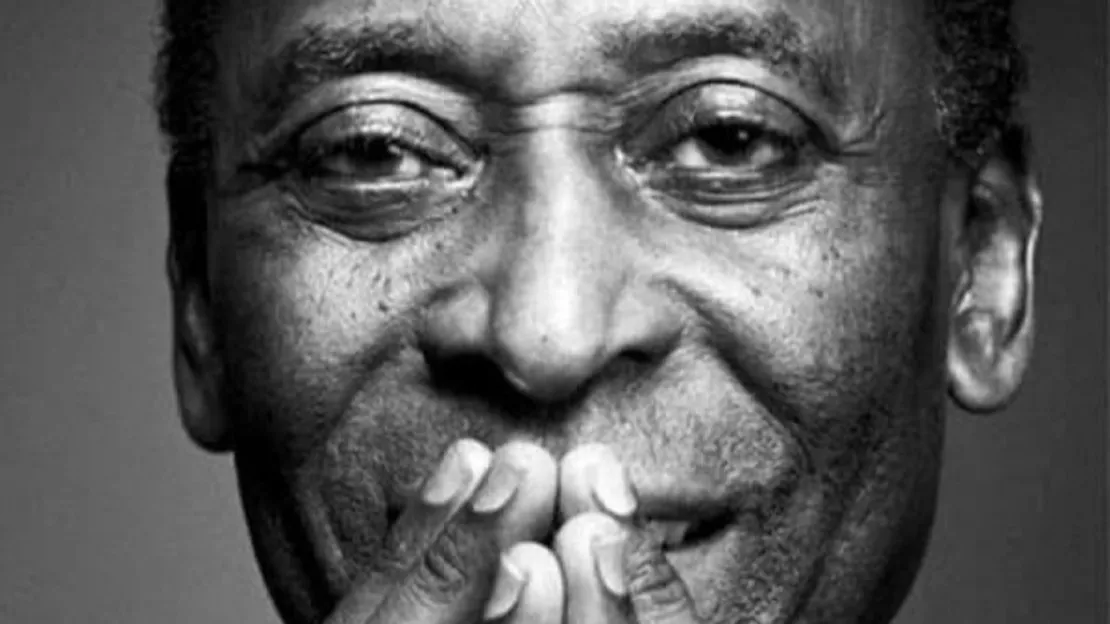 Pelé, le roi du football, est mort