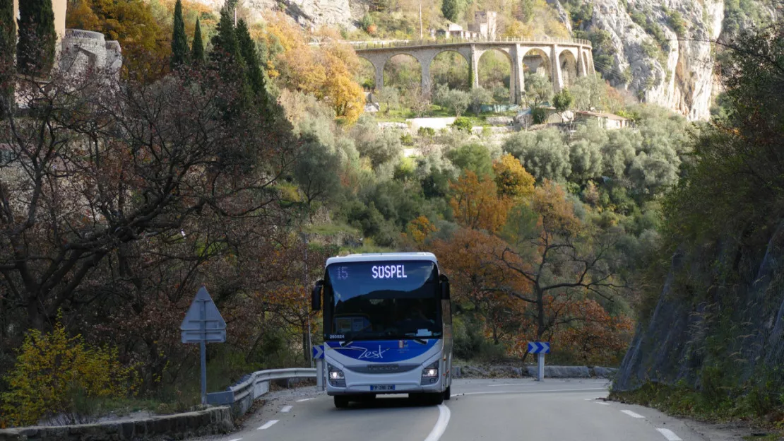 Vents violents dans les Alpes-Maritimes : routes coupées et perturbations à Menton et Sospel