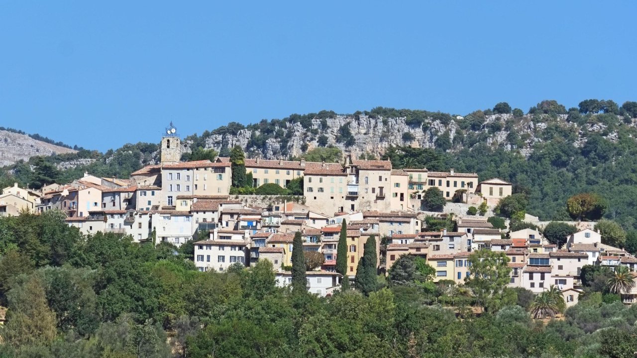 Châteauneuf-Grasse : le centre pour mineurs non accompagnés prolongé d’au moins six mois Châteauneuf-Grasse : le centre pour mineurs non accompagnés prolongé d’au moins six mois