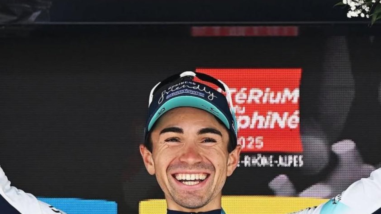 Cyclisme : le Cannois Lenny Martinez remporte la dernière étape du Critérium du Dauphiné