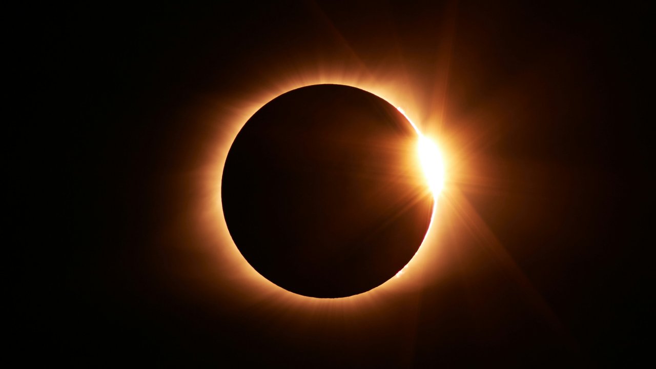 Éclipse solaire du 12 août : le phénomène sera visible à plus de 95 % sur la Côte d’Azur Éclipse solaire du 12 août : le phénomène sera visible à plus de 95 % sur la Côte d’Azur