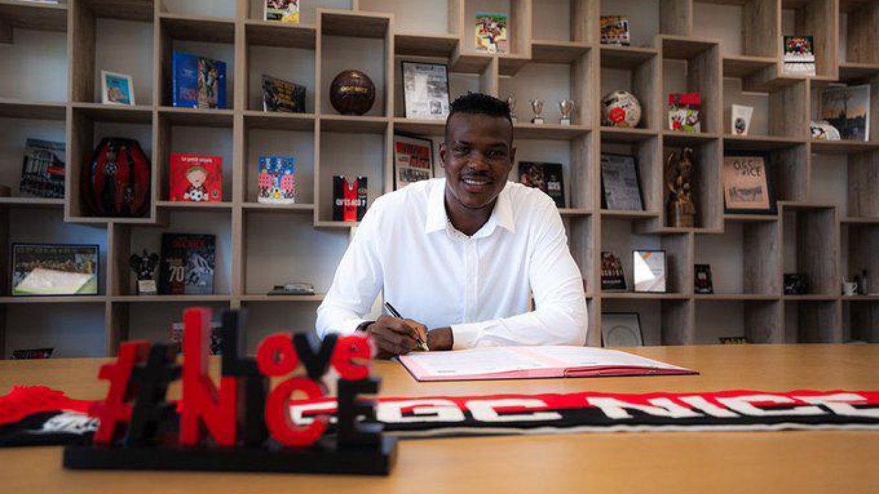Football : l'OGC Nice renforce sa défense avec l'arrivée de Juma Bah