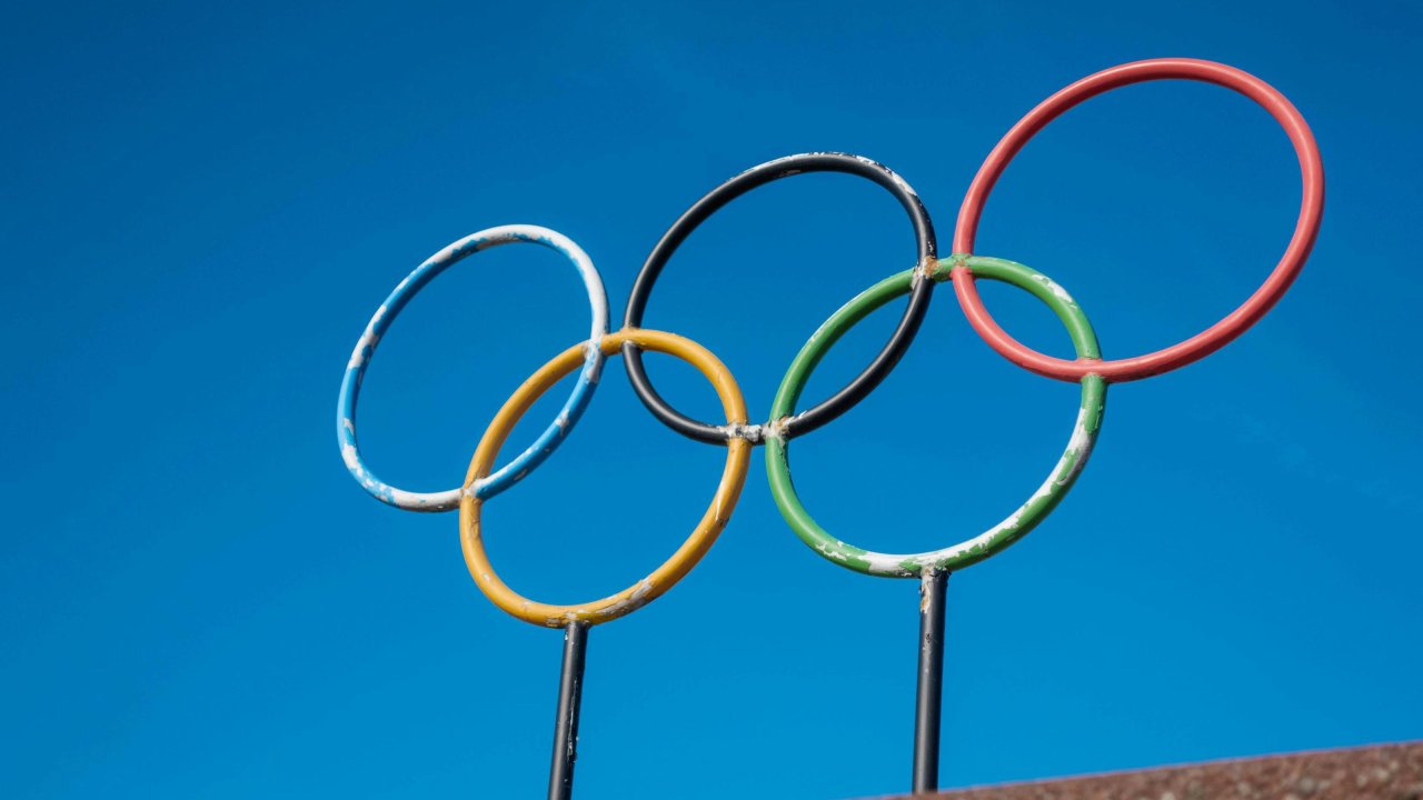 JO 2030 : le hockey masculin retir&eacute; de Nice, Paris et Lyon en piste