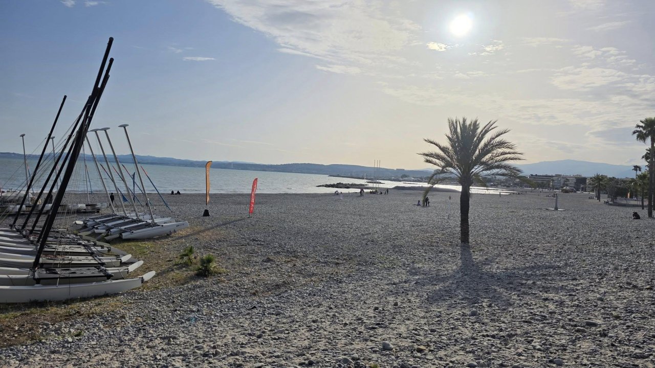La baignade reste interdite à Saint-Laurent-du-Var