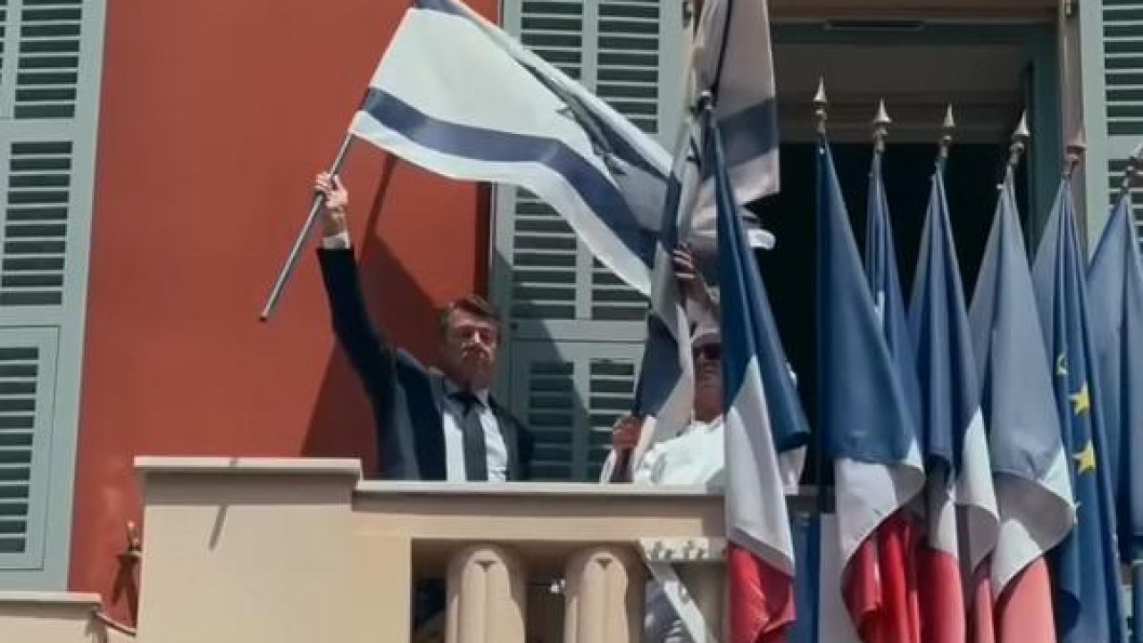 Nice : Estrosi contraint de retirer les drapeaux israéliens de la mairie