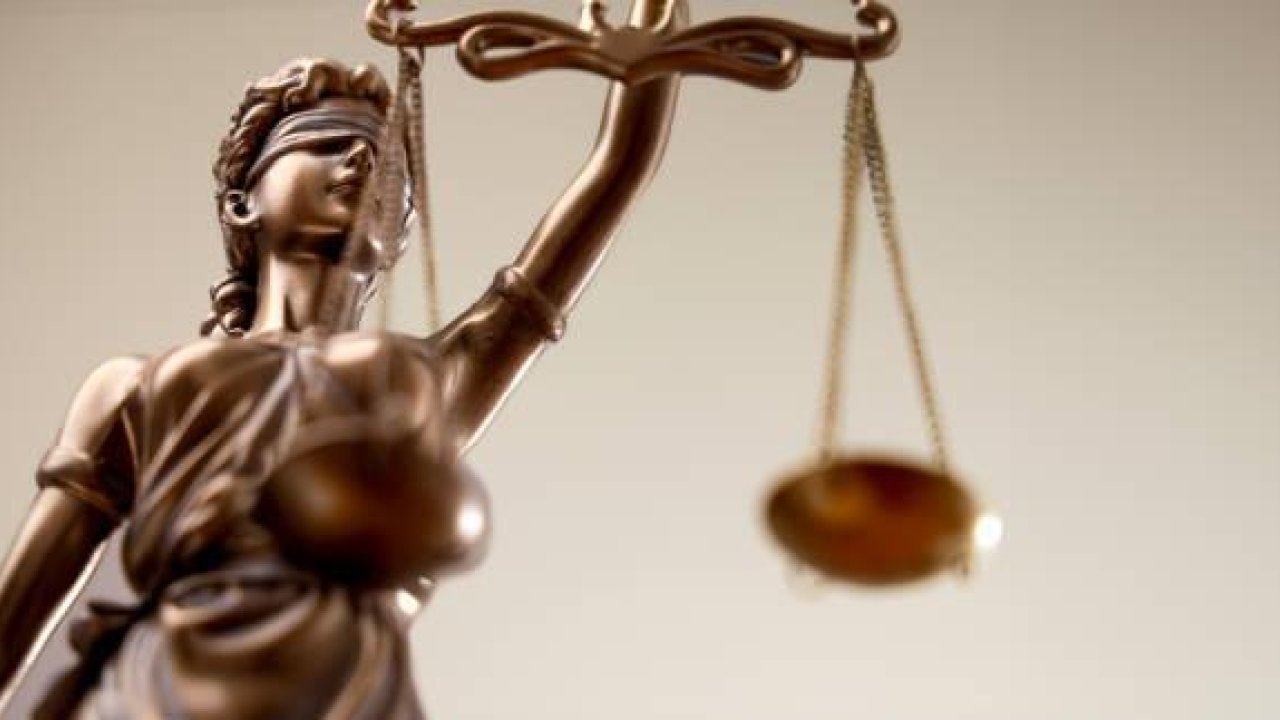 Nice: Garde à vue prolongée pour l'auteur présumé d'insultes antisémites et homophobes Nice: Garde à vue prolongée pour l'auteur présumé d'insultes antisémites et homophobes