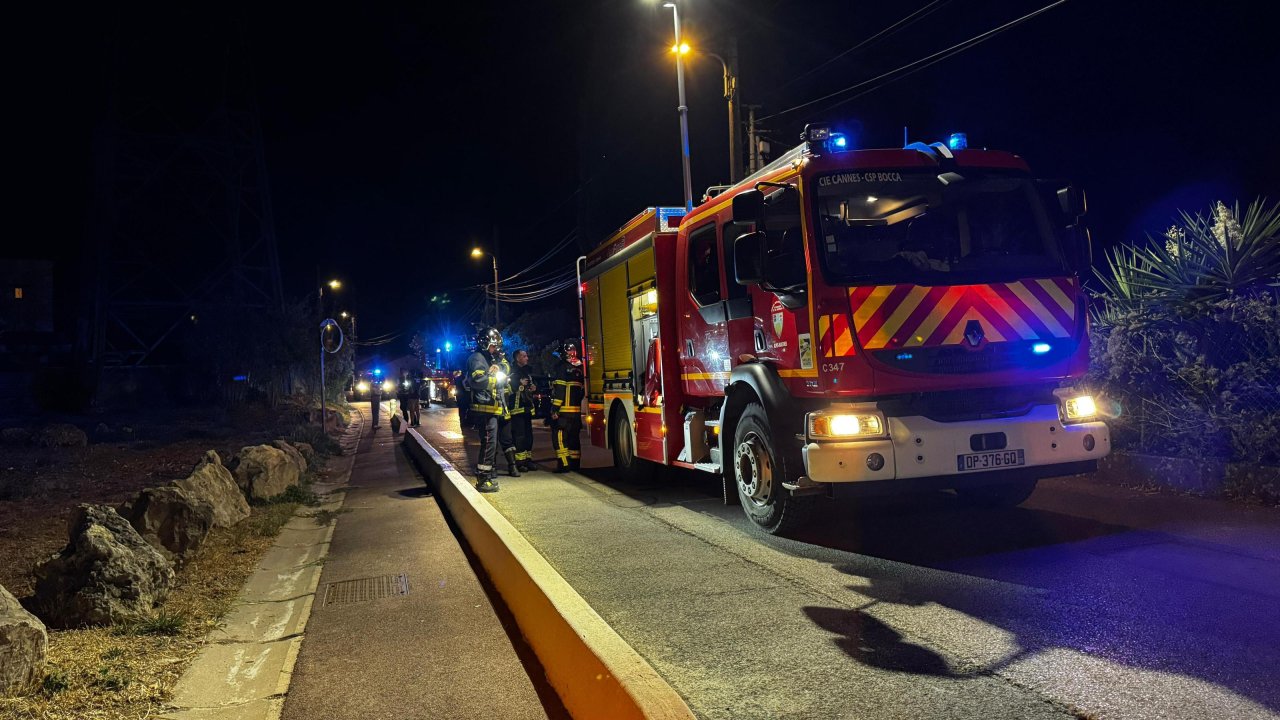 Trois blessés dans un accident impliquant deux motos et une voiture à Saint-Paul-de-Vence Trois blessés dans un accident impliquant deux motos et une voiture à Saint-Paul-de-Vence