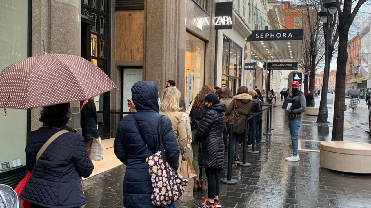 Nice : les soldes n&rsquo;attirent pas la grande foule !
