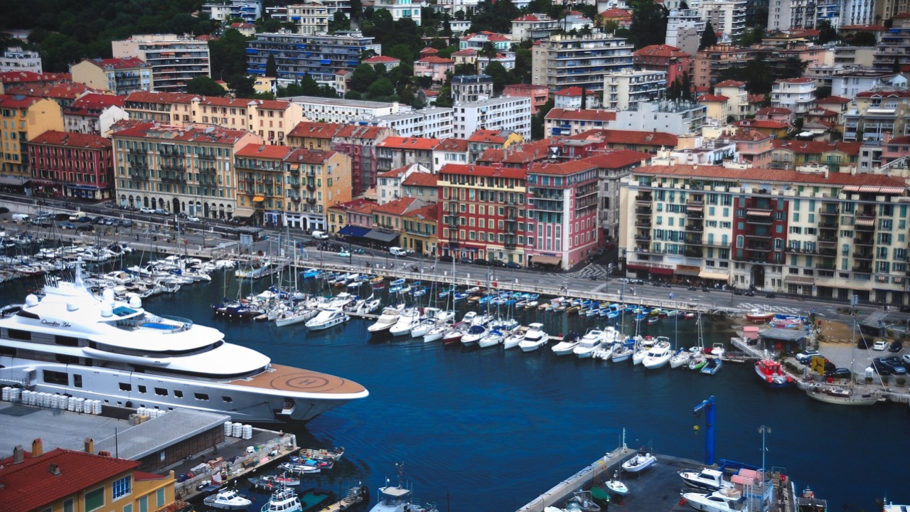 A Nice, les touristes vont devoir (provisoirement) aller voir ailleurs A Nice, les touristes vont devoir (provisoirement) aller voir ailleurs