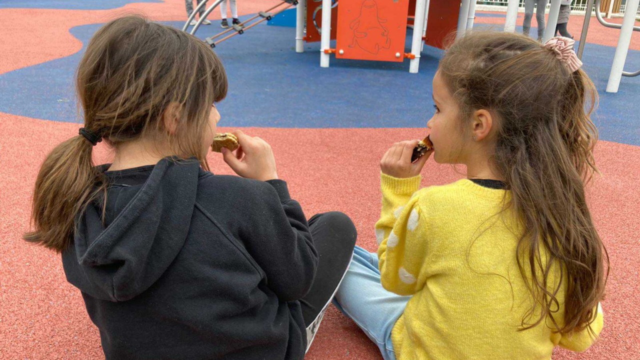 Le petit-déjeuner gratuit de retour à l'école Le petit-déjeuner gratuit de retour à l'école