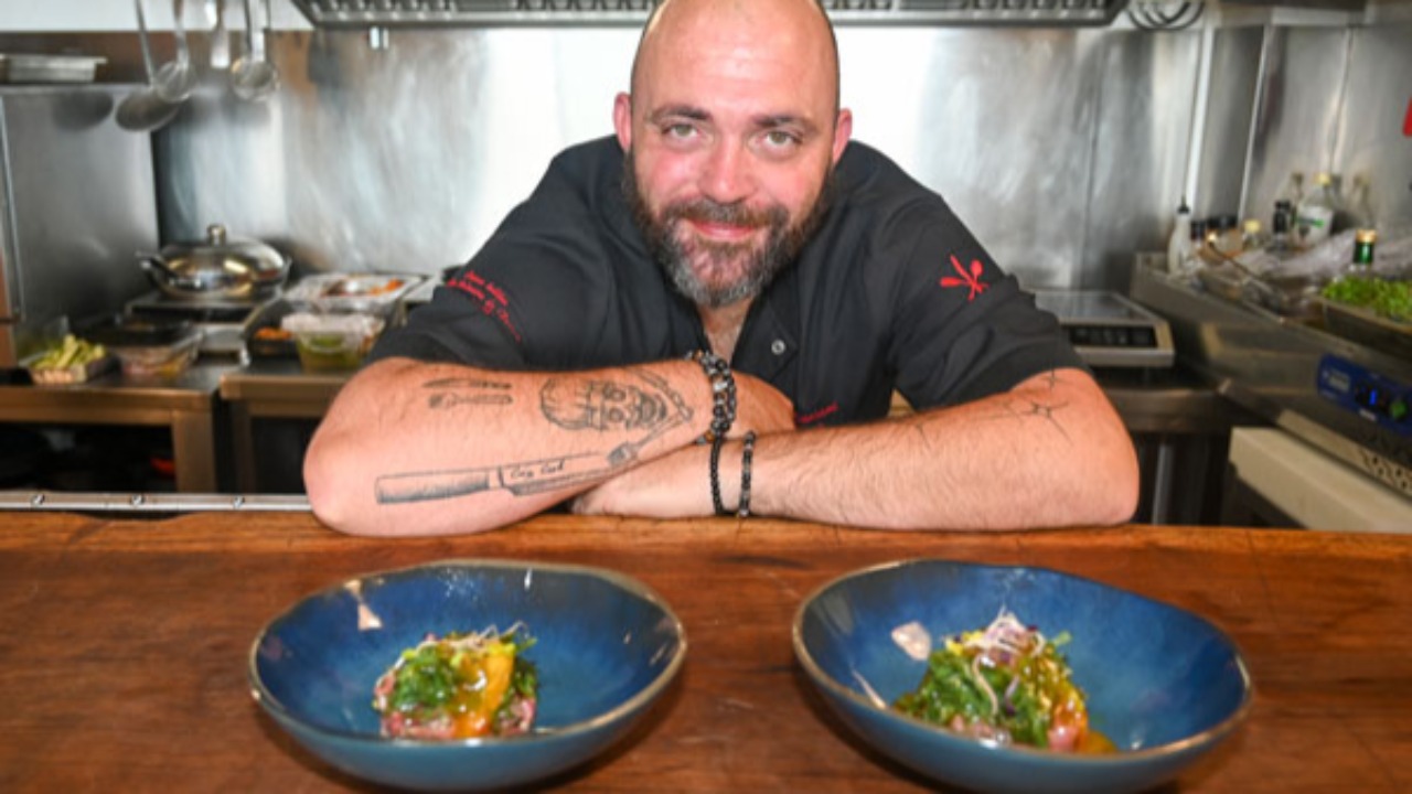 Un repas gastronomique pour soutenir le rugbyman James Lasis