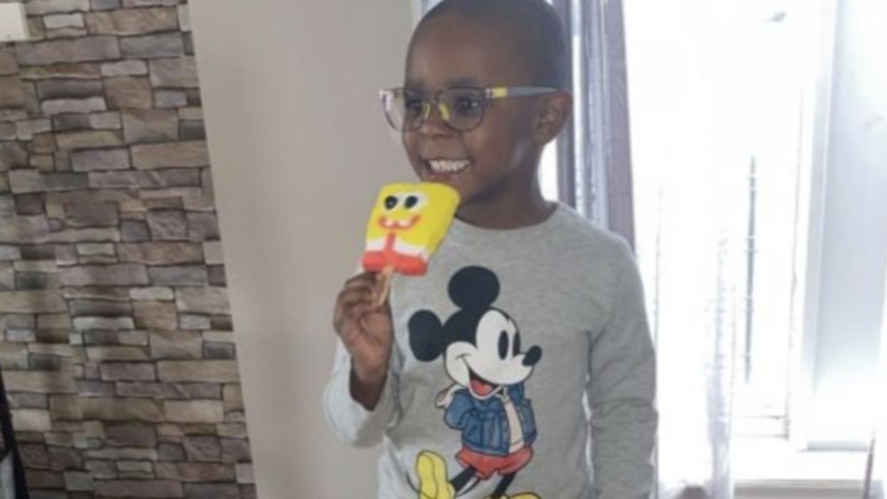 Avec la carte de sa m&egrave;re, ce gar&ccedil;on commande pour 2 600$ de glaces Bob l'&Eacute;ponge !