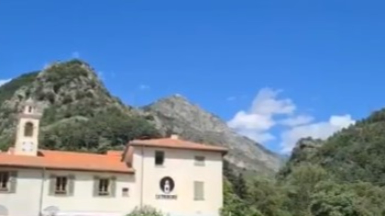 La vallée de la Roya rend hommage aux disparus de la tempête Alex La vallée de la Roya rend hommage aux disparus de la tempête Alex