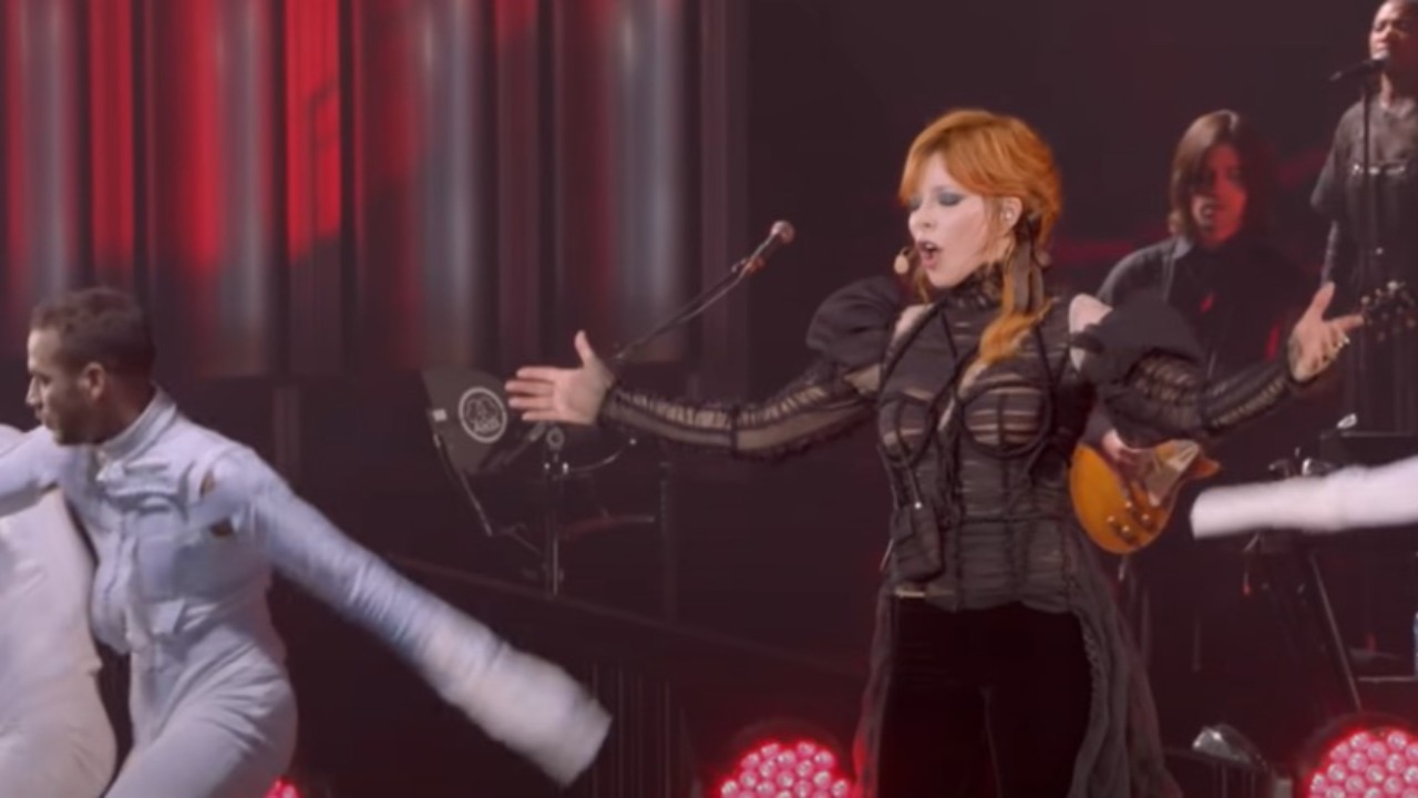 Mylène Farmer en concert à l'Allianz Riviera en 2023 Mylène Farmer en concert à l'Allianz Riviera en 2023