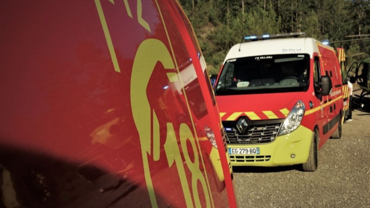 Deux pompiers d&eacute;c&eacute;d&eacute;s dans l'accident de Puget-Th&eacute;niers