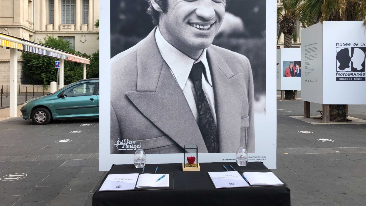 L'exposition photo sur Belmondo prolongée jusqu'au 21 septembre L'exposition photo sur Belmondo prolongée jusqu'au 21 septembre