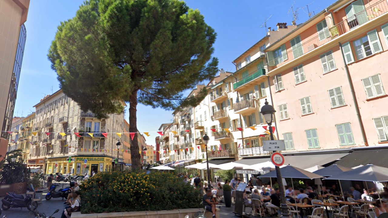 La place du Pin bientôt rebaptisée place Belmondo