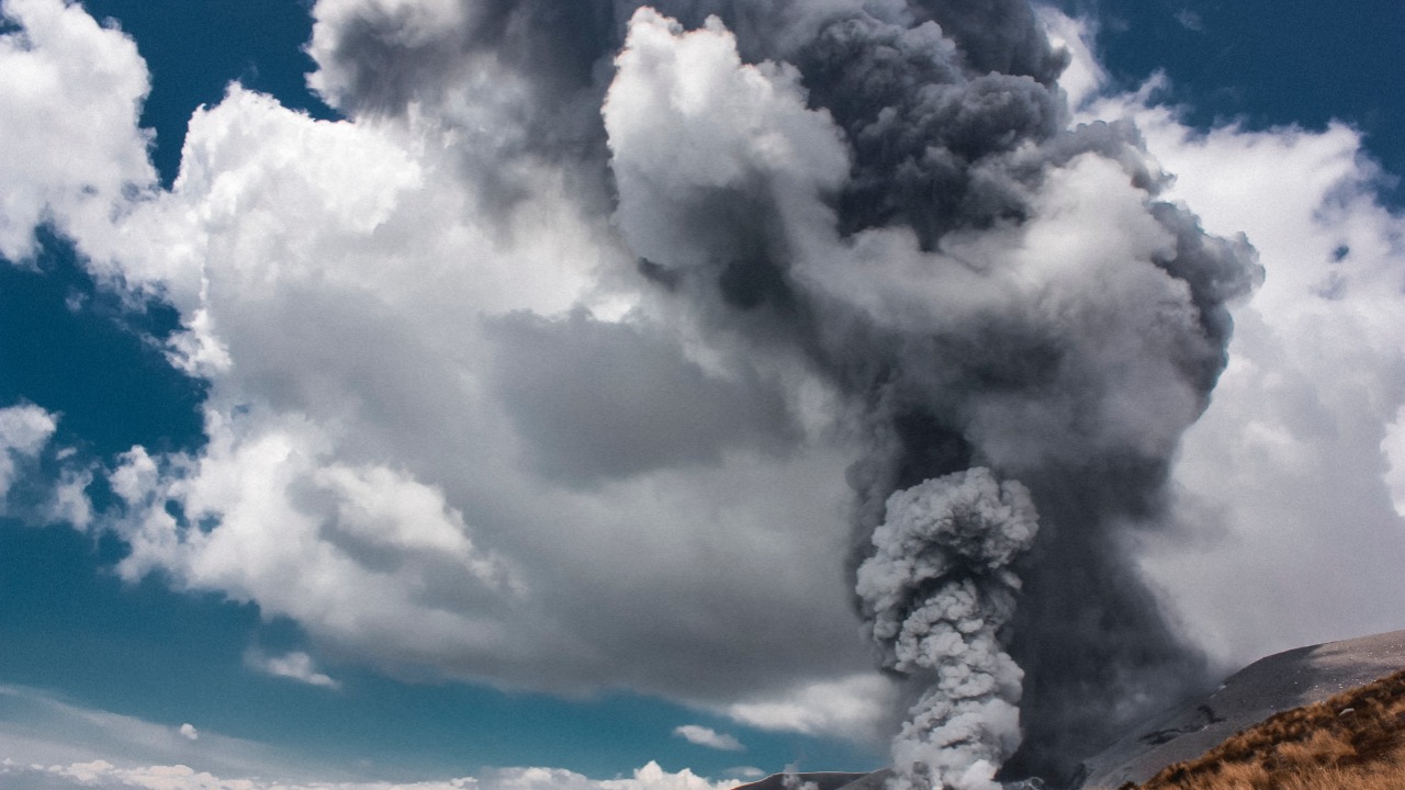 Attention &agrave; ce nuage de cendres venu des Iles Canaries