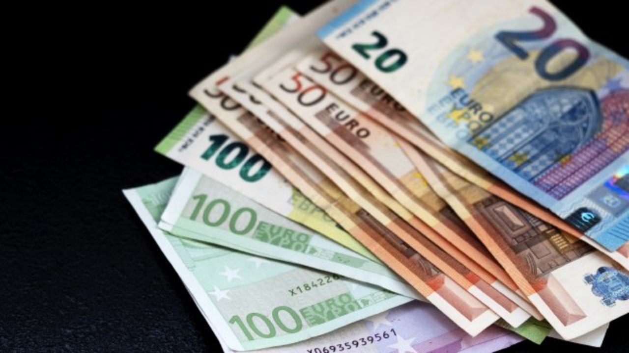 Nos billets d'euros vont changer d'apparence ! Nos billets d'euros vont changer d'apparence !