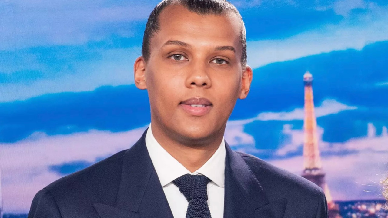 Stromae dévoile son nouveau single en direct dans le JT de TF1 (vidéo) Stromae dévoile son nouveau single en direct dans le JT de TF1 (vidéo)