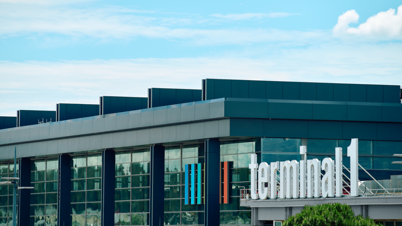 Aéroport Marseille-Provence : le terminal 1 enfin achevé Aéroport Marseille-Provence : le terminal 1 enfin achevé