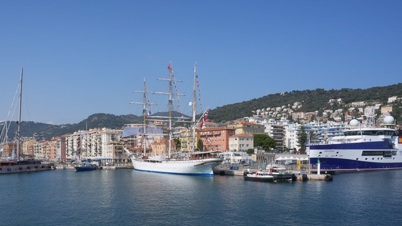 Alpes-Maritimes : un plafond de 3000 croisiéristes par jour pour encadrer les escales ?