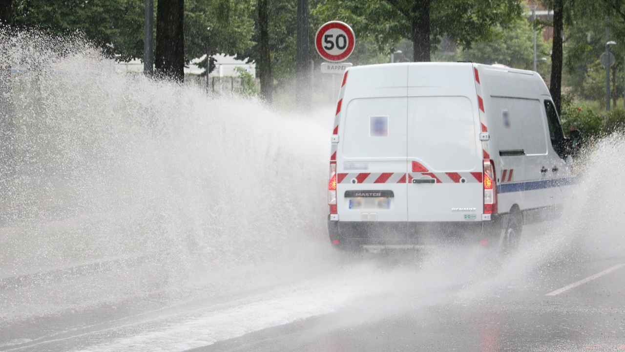 Alpes-Maritimes : vigilance orange pluie-inondation dimanche, fortes pluies attendues autour de Nice Alpes-Maritimes : vigilance orange pluie-inondation dimanche, fortes pluies attendues autour de Nice