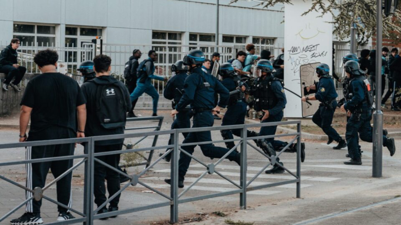 Apr&egrave;s dix lyc&eacute;es perturb&eacute;s lundi, nouvel appel au blocage ce mardi dans les Alpes-Maritimes