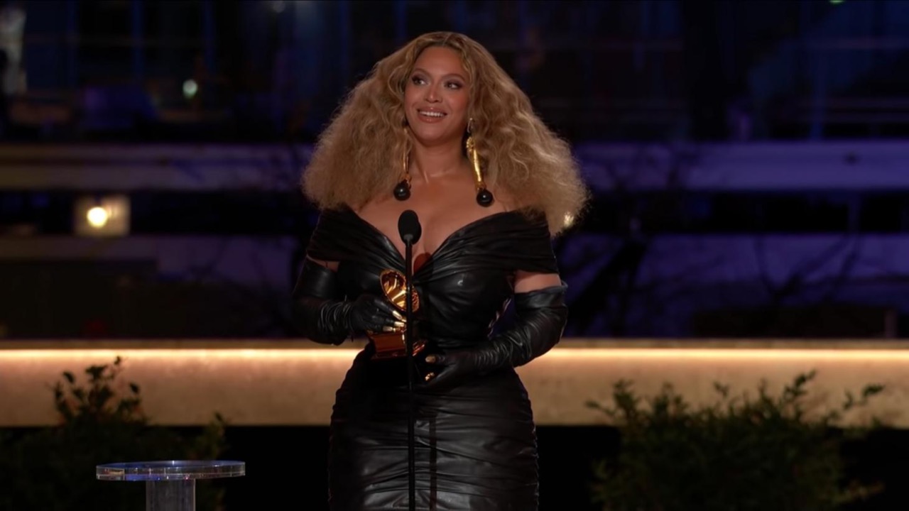 Découvrez "Break My Soul", le nouveau hit signé Beyoncé (vidéo) Découvrez "Break My Soul", le nouveau hit signé Beyoncé (vidéo)