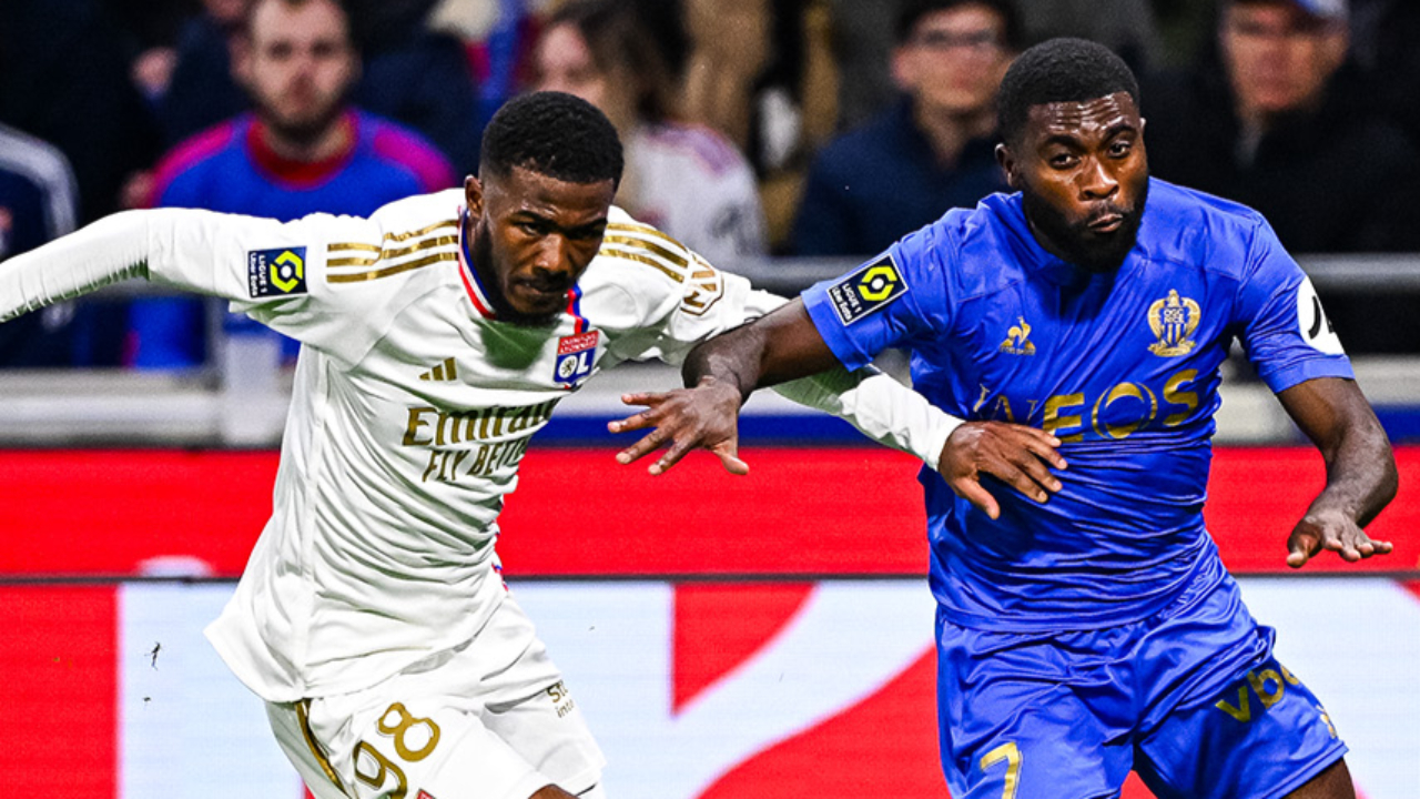 Défaite, arbitrage, caillassage : la sale soirée de l'OGC Nice à Lyon Défaite, arbitrage, caillassage : la sale soirée de l'OGC Nice à Lyon