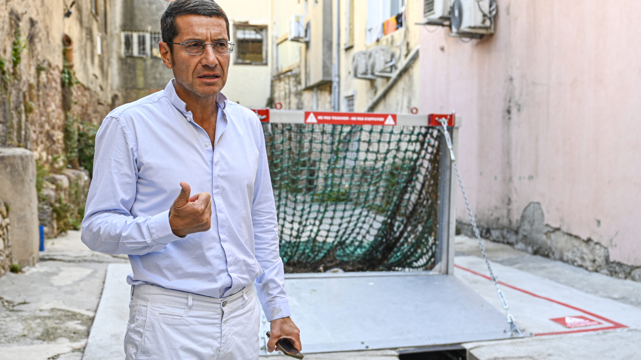 Des filets pour &eacute;viter le ruissellement des d&eacute;chets