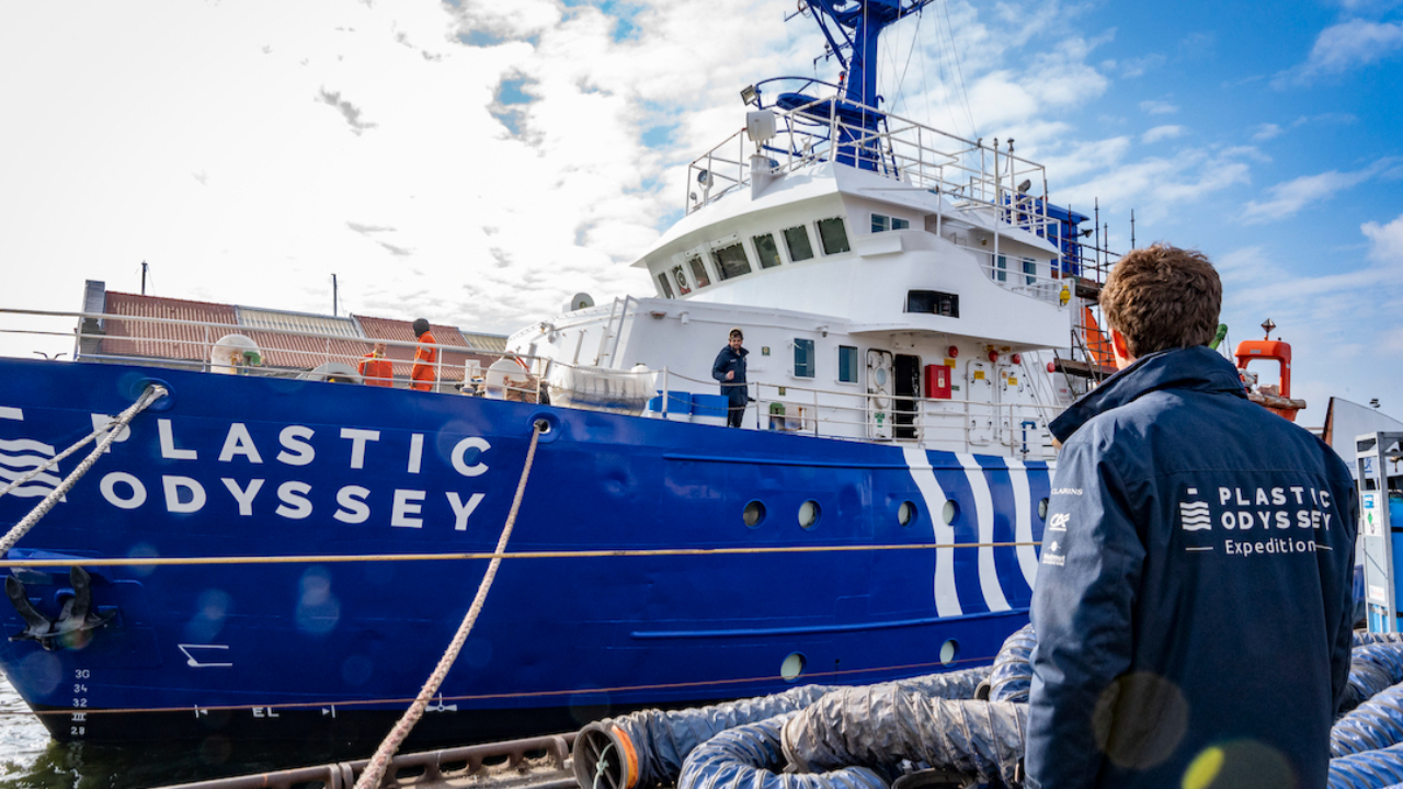 L'expédition Plastic Odyssey a quitté la région pour un tour du monde anti-plastique L'expédition Plastic Odyssey a quitté la région pour un tour du monde anti-plastique
