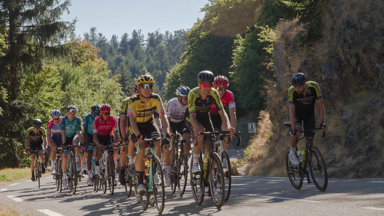 La s&eacute;rie documentaire sur le Tour de France d&eacute;voil&eacute;e &agrave; Canneseries