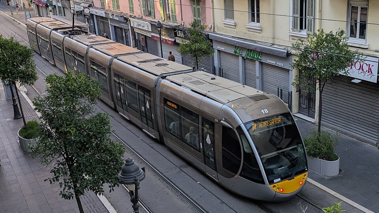 Lignes d’Azur : la CFTC appelle à trois jours de grève du 23 au 25 octobre Lignes d’Azur : la CFTC appelle à trois jours de grève du 23 au 25 octobre