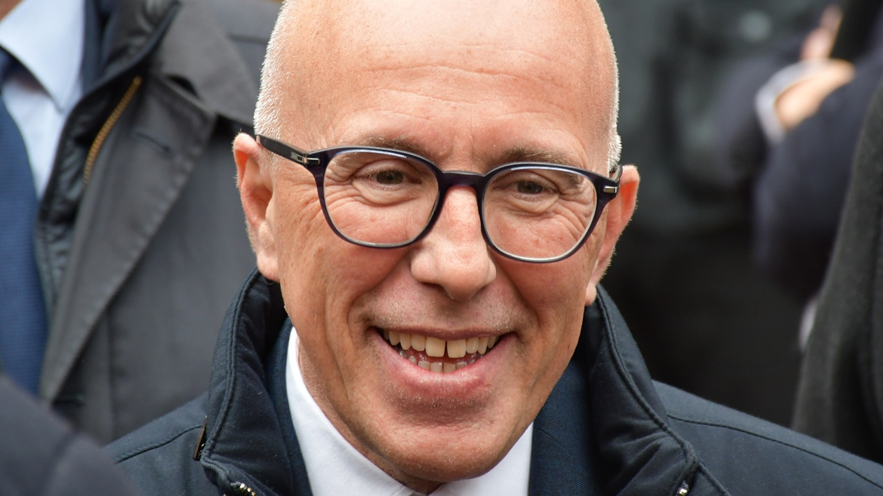 Municipales 2026 à Nice : Nathalie Saint-Cricq compare Éric Ciotti à Mussolini et se fait suspendre une semaine Municipales 2026 à Nice : Nathalie Saint-Cricq compare Éric Ciotti à Mussolini et se fait suspendre une semaine