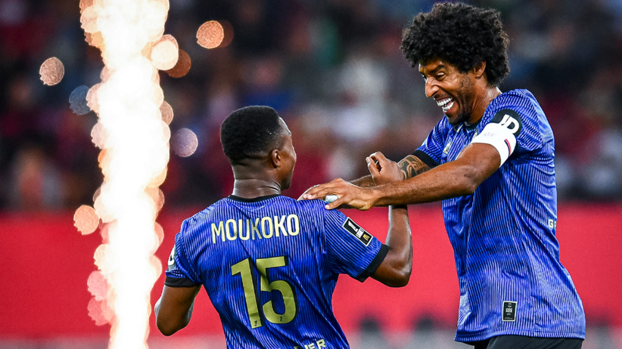 Nice explose Saint-Etienne, une victoire historique (8-0) Nice explose Saint-Etienne, une victoire historique (8-0)