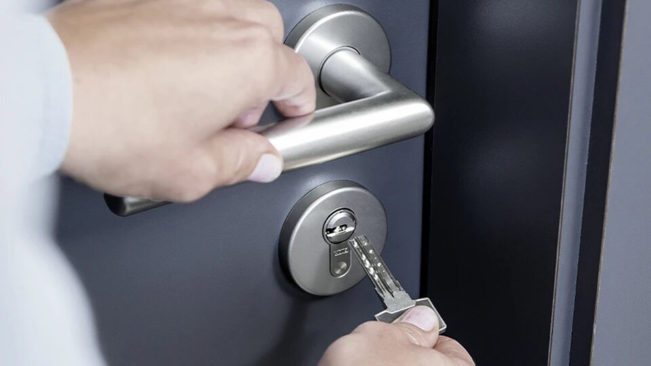 Nice : le locataire ne paye plus son loyer, le propriétaire squatte son propre studio Nice : le locataire ne paye plus son loyer, le propriétaire squatte son propre studio