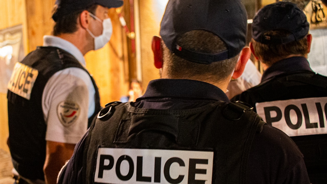 Nice : un homme en garde à vue après avoir déversé un produit toxique dans un gymnase Nice : un homme en garde à vue après avoir déversé un produit toxique dans un gymnase