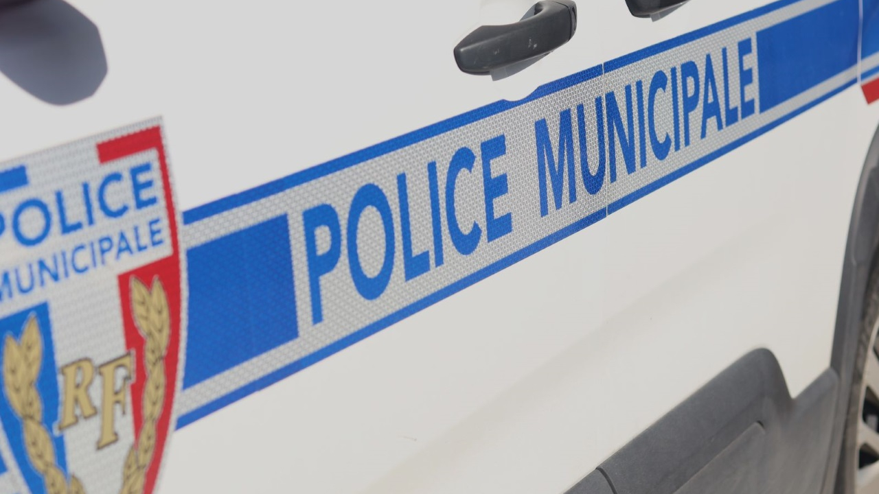 Nice : une femme renversée par un véhicule de la police municipale meurt des suites de ses blessures Nice : une femme renversée par un véhicule de la police municipale meurt des suites de ses blessures